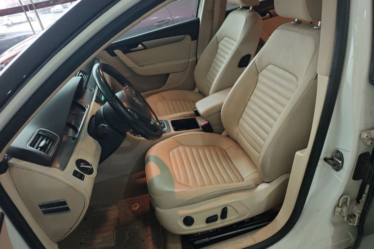 大众 迈腾 2013款 1.8TSI 领先型中控内饰19