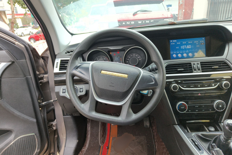 猎豹汽车 猎豹CS10 2017款 2.0T 手动新锐型中控内饰13