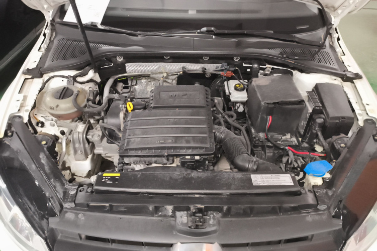 大众 高尔夫 2016款 1.6L 手动时尚型局部细节24