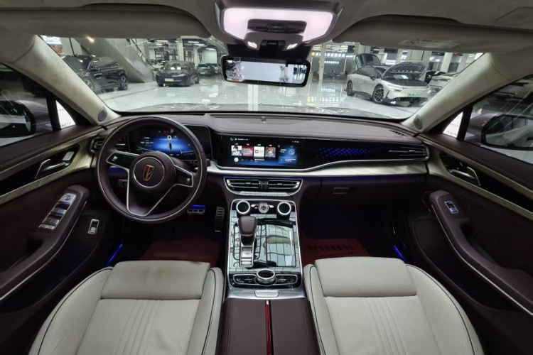 红旗H9 2020款 3.0T 智联旗领四座版中控内饰7001