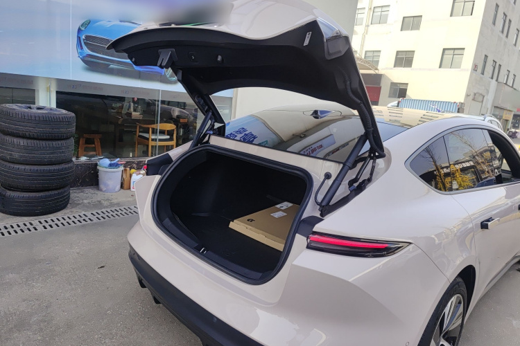 蔚来ET5 2022款 75kWh机舱底盘23