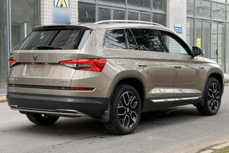 斯柯达 柯迪亚克 2018款 TSI380 7座四驱旗舰版车身外观6005