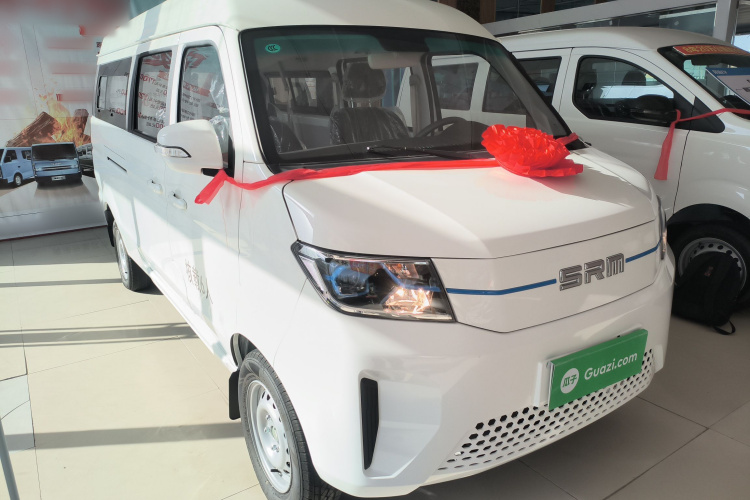 SRM鑫源 好运 2025款 启航版  弗迪42.3kWh 305km 6座车身外观3
