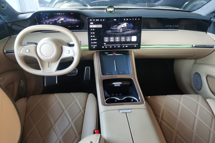 鸿蒙智行 享界S9 2024款 纯电 Ultra 四驱旗舰版中控内饰7002