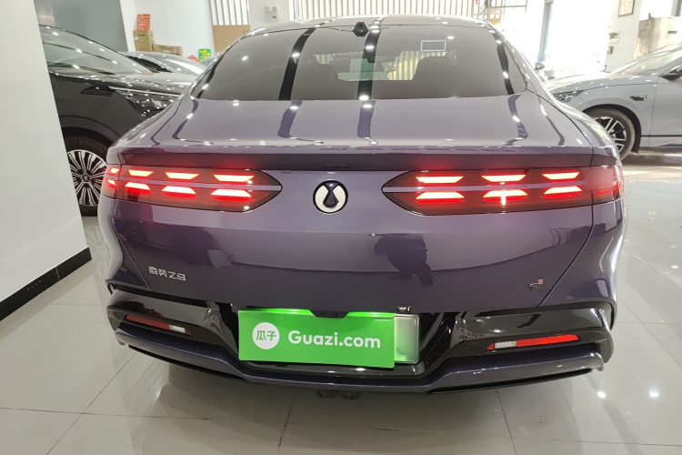 腾势Z9 2024款 1100km 四驱Max版车身外观6