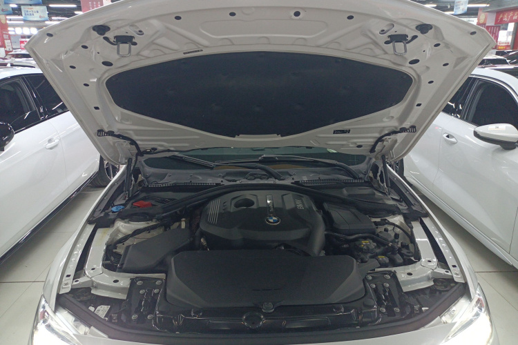 宝马3系 2019款 320Li xDrive 时尚型机舱底盘24