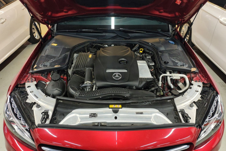 奔驰C级 2015款 C 200 运动版机舱底盘24