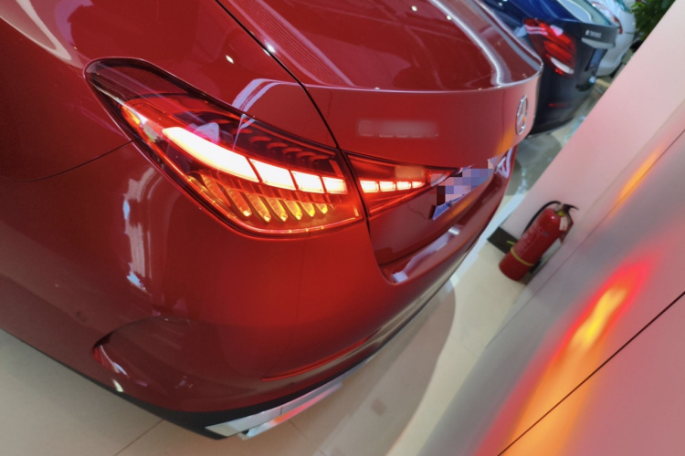 奔驰C级 2022款 改款 C 200 L 运动版车身外观6004