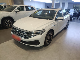 大众 速腾 2025款 300TSI DSG飞越版