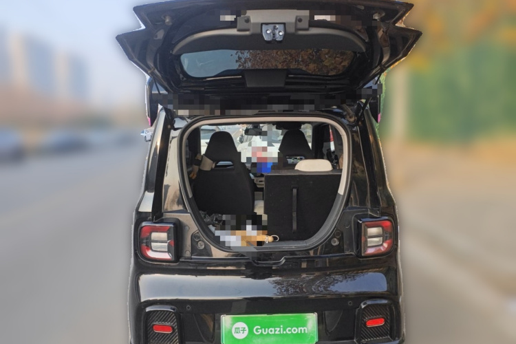 吉利银河 2025款 210km 熊猫卡丁中控内饰23