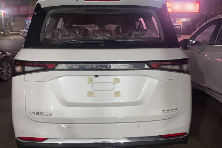 五菱汽车 五菱佳辰 2022款 1.5T CVT智享豪华型车身外观6004