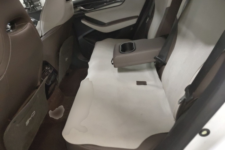 比亚迪 秦PLUS 2023款 冠军版 EV 510KM超越型中控内饰21