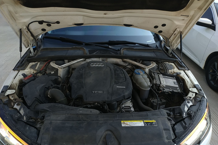 奥迪A4L 2018款 30周年年型 40 TFSI 时尚型局部细节24