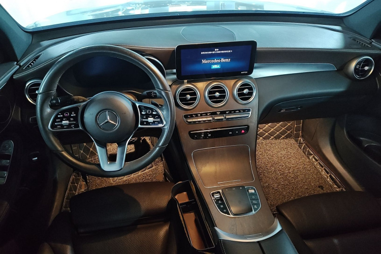奔驰GLC 2021款 GLC 260 L 4MATIC 豪华型中控内饰12