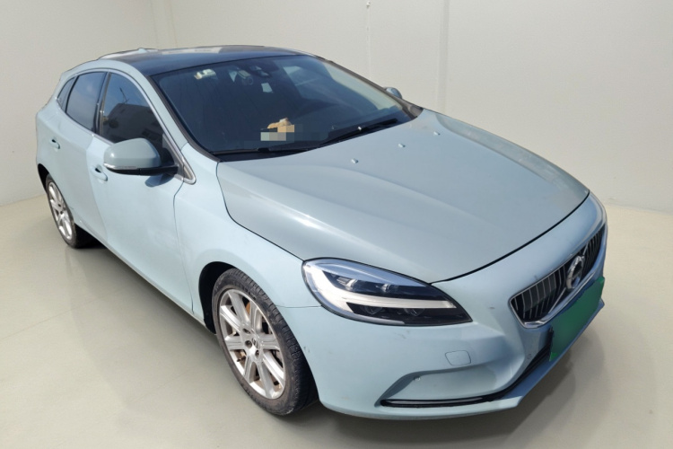 沃尔沃V40 2018款 T3 智雅版车身外观3