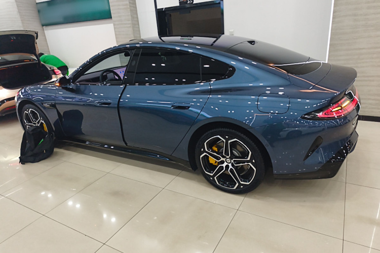 小米汽车 小米SU7 2024款 后驱超长续航高阶智驾Pro版车身外观4