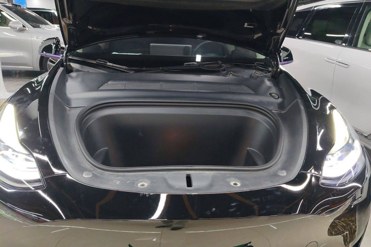 特斯拉 Model Y 2022款 后轮驱动版局部细节24