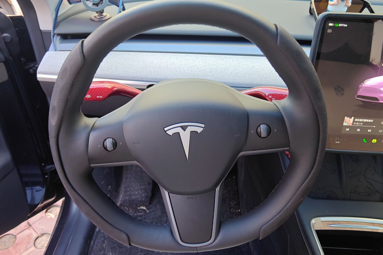 特斯拉 Model Y 2024款 后轮驱动版中控内饰13