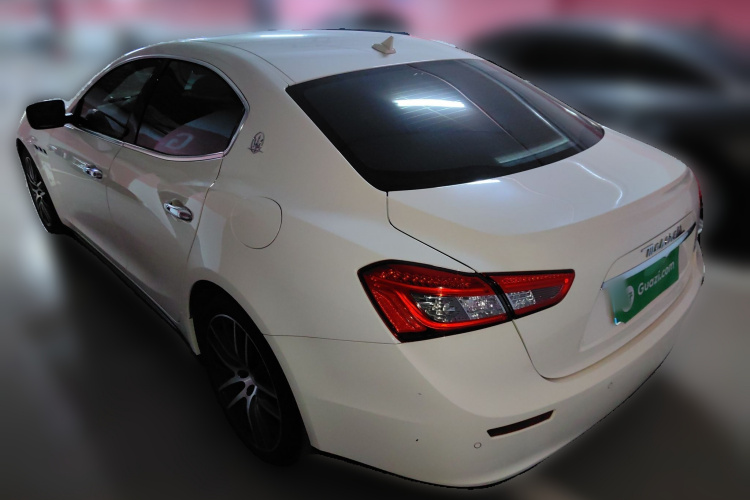 玛莎拉蒂 Ghibli 2014款 3.0T S车身外观5