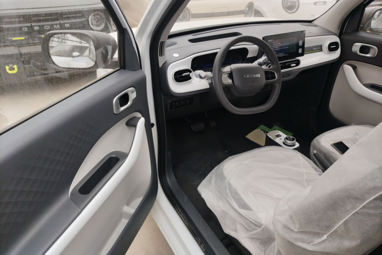 吉利银河 熊猫 2025款 210km 元气熊中控内饰20