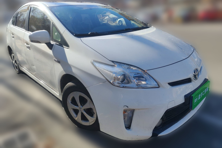 丰田 普锐斯 2012款 1.8L 标准版车身外观6002