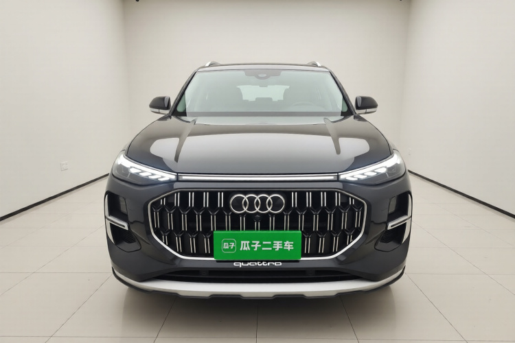 奥迪Q6 2024款 40 TFSI quattro 观云型 羽林套装 7座车身外观2