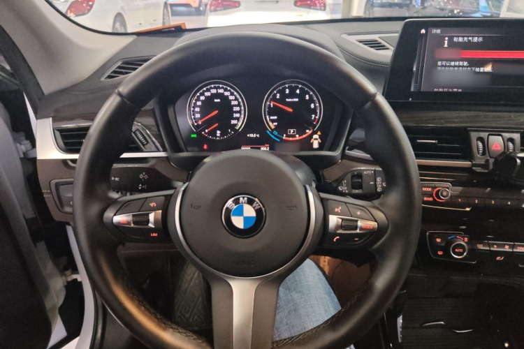 宝马X1 2022款 改款 xDrive25Li 尊享型局部细节13