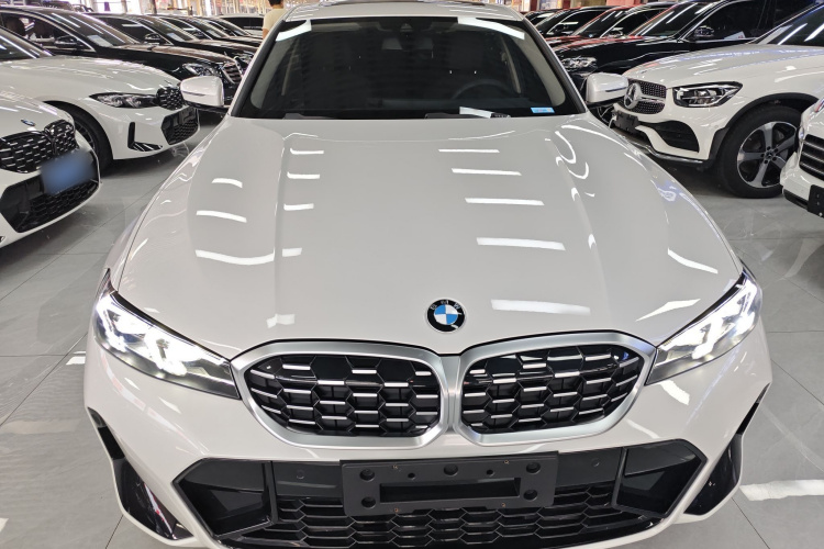 宝马3系 2023款 325Li M运动套装车身外观2