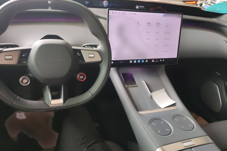 小米汽车 小米YU7 2025款 超长续航高性能四驱Max版中控内饰7002