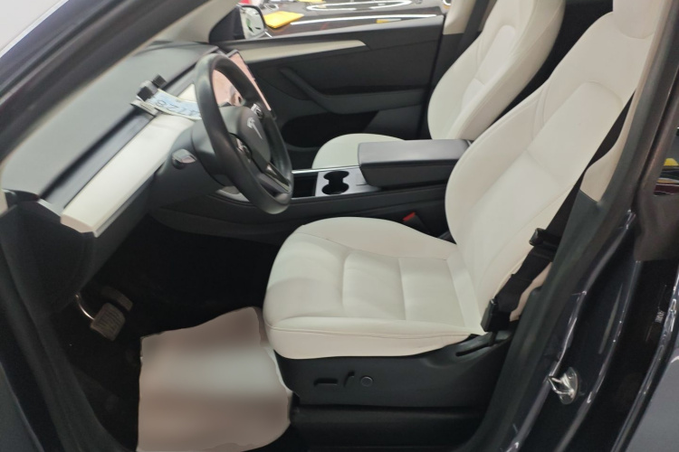 特斯拉 Model Y 2022款 后轮驱动版局部细节19