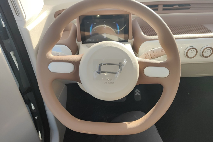 奔腾小马 2026款 222km 萌趣马 Plus中控内饰13