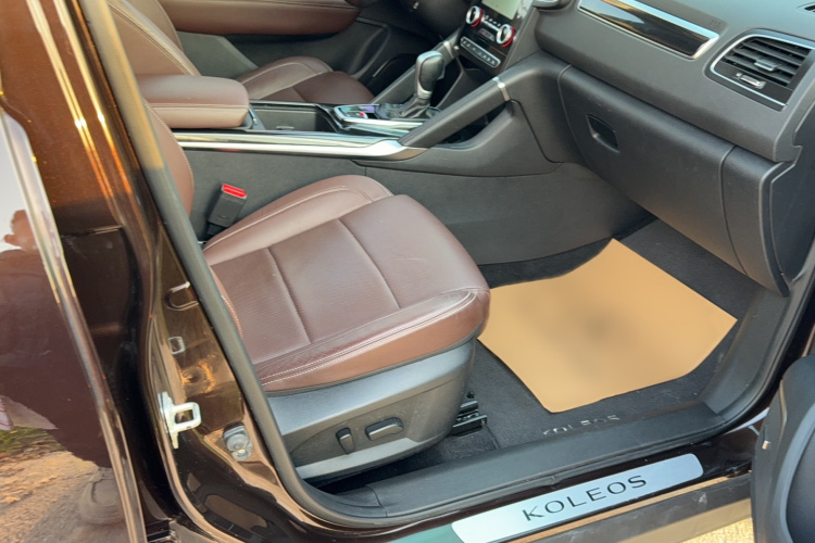 雷诺 科雷傲 2017款 2.5L 四驱旗舰版局部细节41