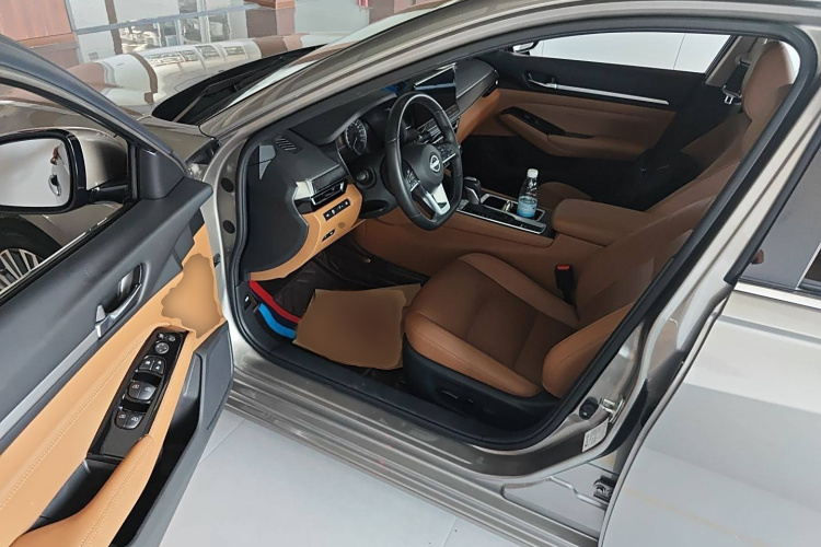 日产 天籁 2022款 2.0L XL-TLS 悦享版中控内饰7003