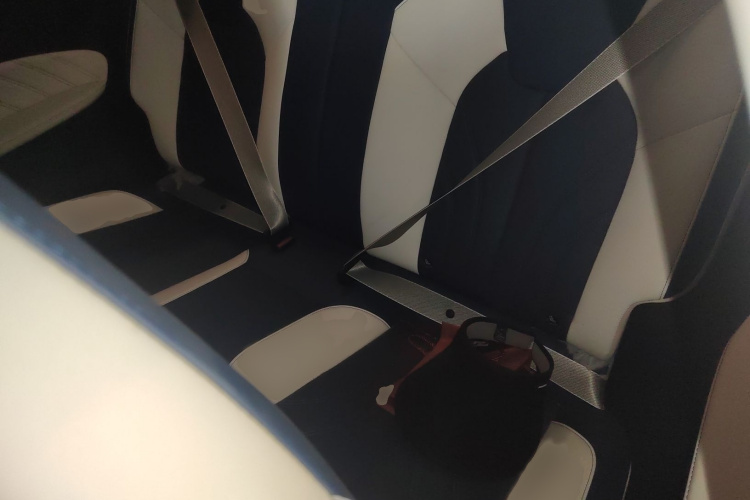 哪吒汽车 哪吒GT 2023款 560中控内饰7004