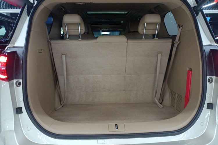 别克GL8 2021款 ES陆尊 653T 旗舰型机舱底盘23