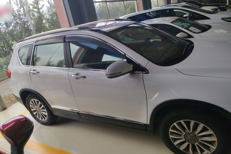 哈弗H6 2017款 红标 运动版 1.5T 自动两驱豪华型车身外观6002