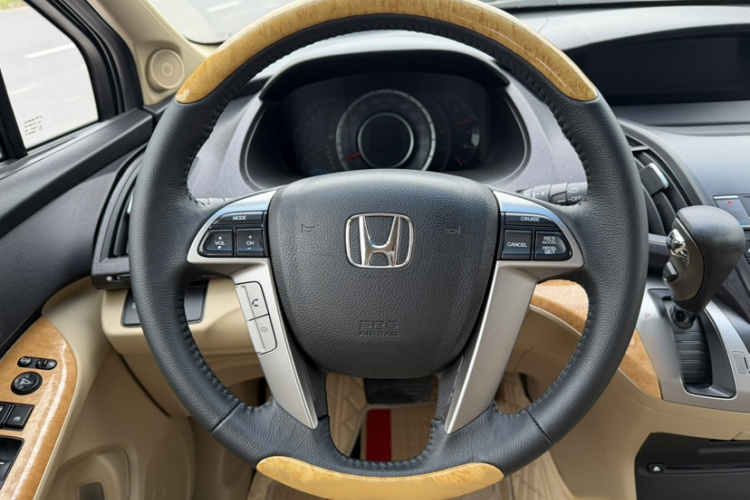 本田 奥德赛 2011款 劲秀 2.4L 豪华版局部细节13