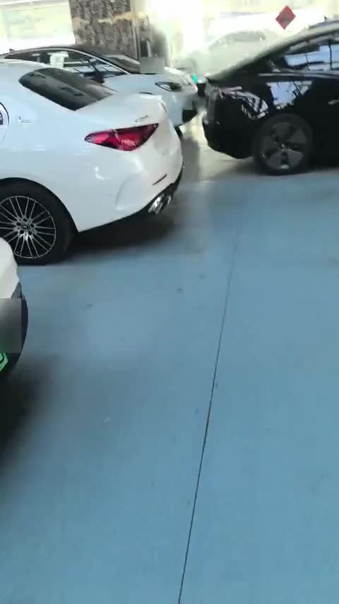 奔驰C级 2024款 改款三 C 260 L 运动版讲解2