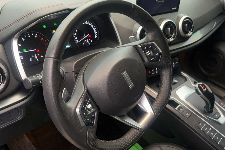 魏牌 VV5 2019款 1.5T 两驱颜先锋局部细节13