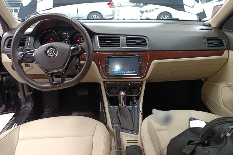 大众 朗逸 2015款 1.6L 自动舒适版中控内饰12