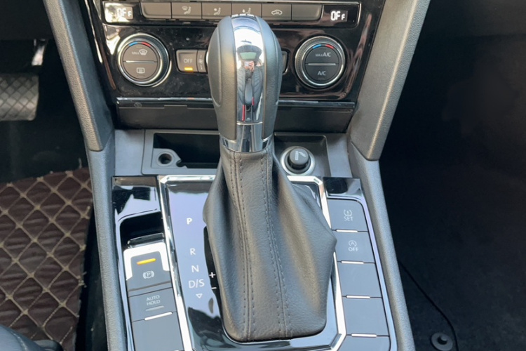 大众 凌渡 2018款 280TSI DSG舒适版中控内饰7007