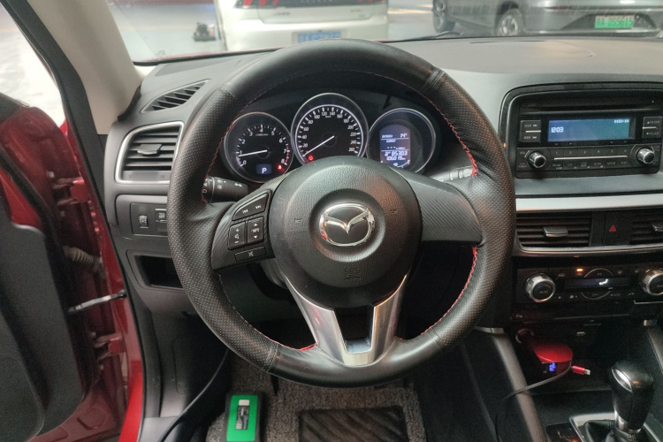 马自达CX-5 2015款 2.0L 自动两驱都市型中控内饰13