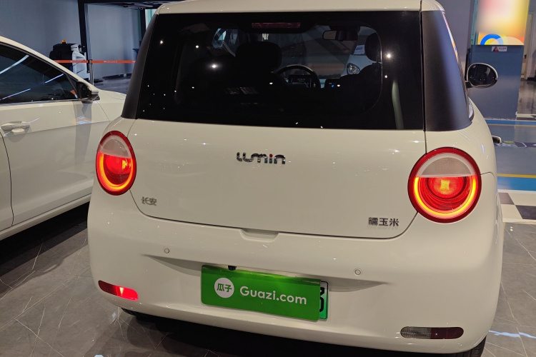 长安启源 长安Lumin 2022款 210km 香甜款车身外观6