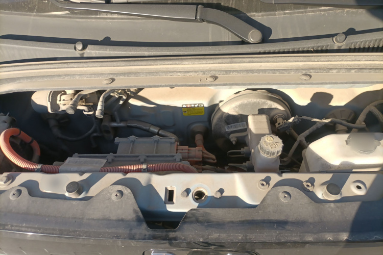 五菱汽车 宏光MINIEV 2020款 悦享款 三元锂机舱底盘24