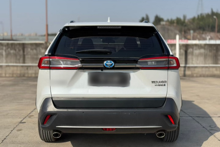 丰田 威兰达 2024款 双擎 2.5L E-CVT两驱豪华PLUS版车身外观6005