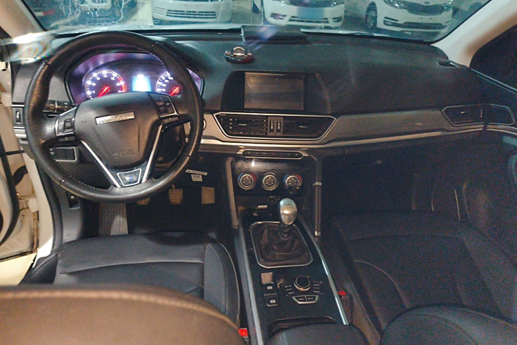 哈弗H6 2018款 蓝标 运动版 1.5T 手动两驱精英型中控内饰12