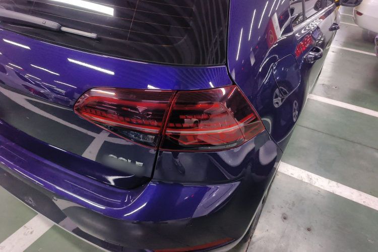 大众 高尔夫 2018款  230TSI 自动豪华型车身外观6006