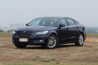 福特 蒙迪欧 2020款 EcoBoost 180 时尚型