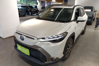 丰田 锋兰达 2023款 2.0L 智能电混双擎 尊贵版