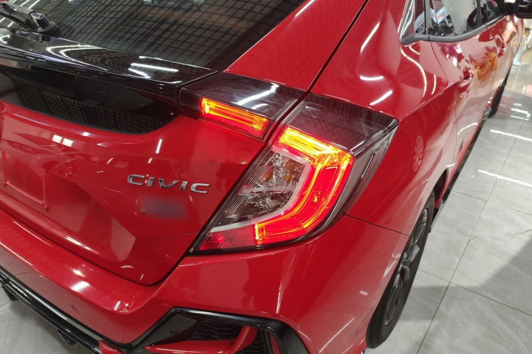 本田 思域 2021款 HATCHBACK 220TURBO CVT新锐控车身外观6006